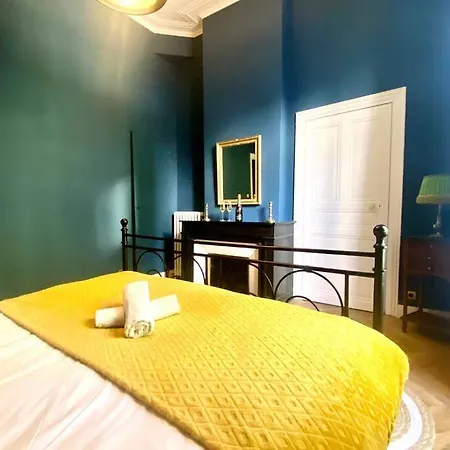 Le Questel Au Coeur De La Cite Romaine Avec Clim Apartmán *