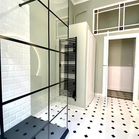 Apartmán Le Questel Au Coeur De La Cite Romaine Avec Clim *