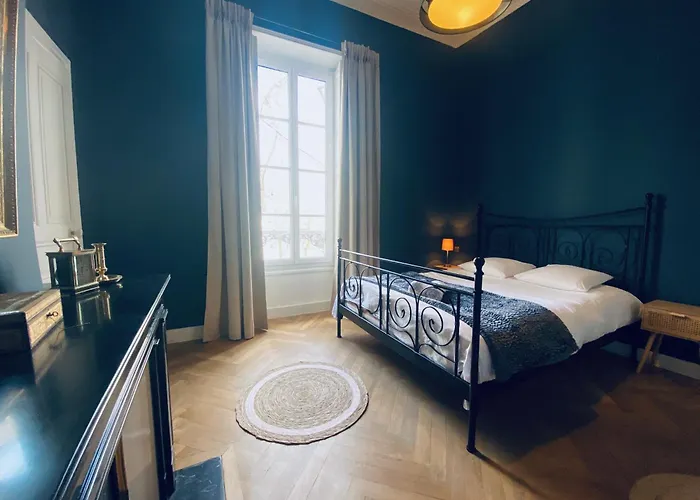 Le Questel Au Coeur De La Cite Romaine Avec Clim * Nîmes